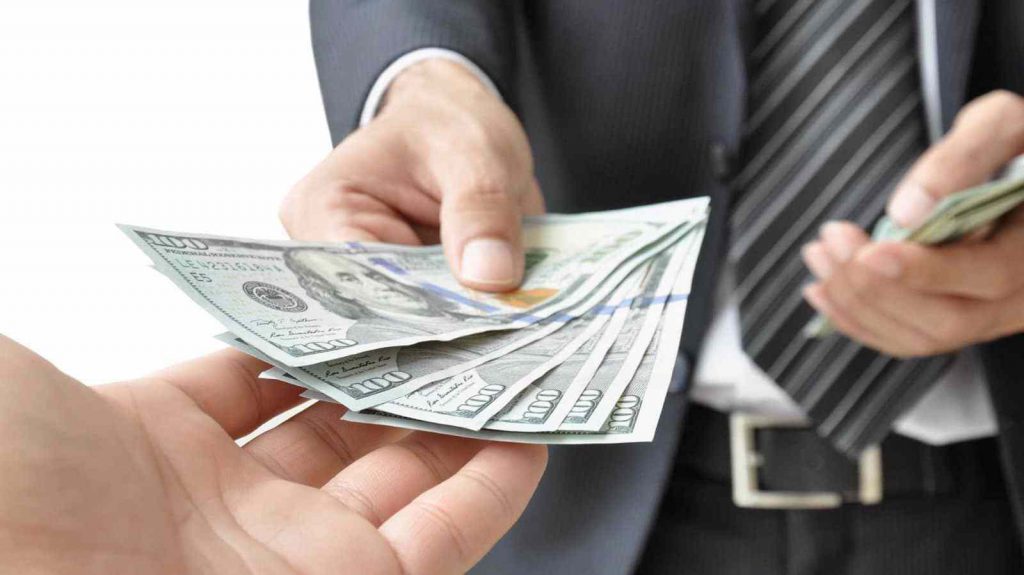 cách vay tiền mặt trả góp