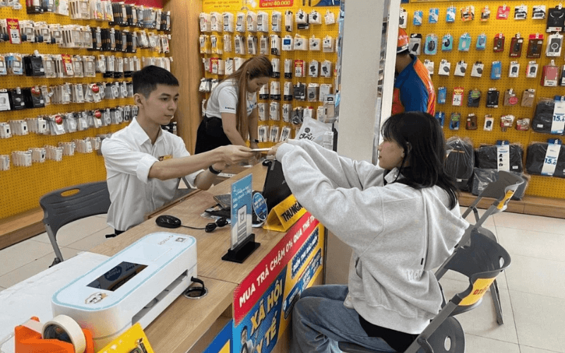 Ví trả sau MWG (MWG PayLater) là gì? Có rút được tiền không? 7 Mua sắm bằng ví trả sau MWG